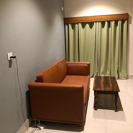 西里古里 Dakini House酒店 外观 照片